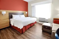 TownePlace Suites Grove City Mercer/Outlets - Pools