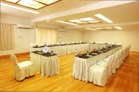 Avion Holiday Resort - 3-Star