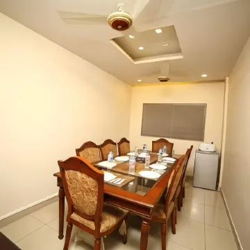 Hira Guest House