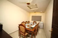 Hira Guest House