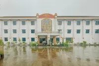 Urbanview Hotel D Calton Sukabumi Hotel dekat Gereja Katolik St. Fransiskus Assisi Cibadak