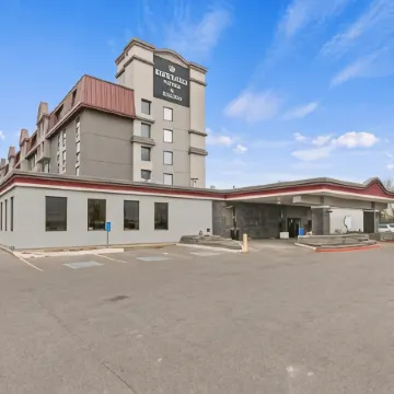 Emerald Hotel & Suites Calgary Airport