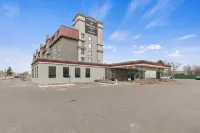 Emerald Hotel & Suites Calgary Airport Hotels in 