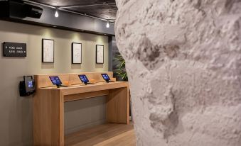 Zedwell Underground Hotel Tottenham Court Rd