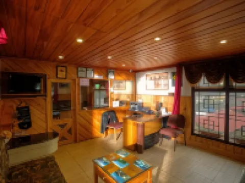 Pine Borough Inn Hotels in Kodaikanal