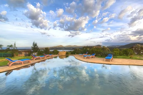 Naivasha Kongoni Lodge - Lakefront Getaway Hotels in Kasarani