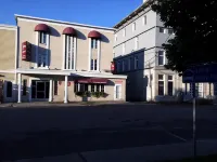 Auberge Centre Ville Hotels in Jonquière