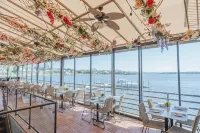 Oyster Point Hotel Các khách sạn ở Red Bank