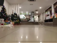 K GARDEN HOTEL PARIT BUNTAR