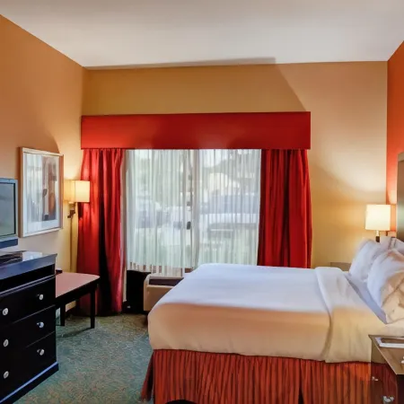 Country Inn & Suites by Radisson, Tyler University Area