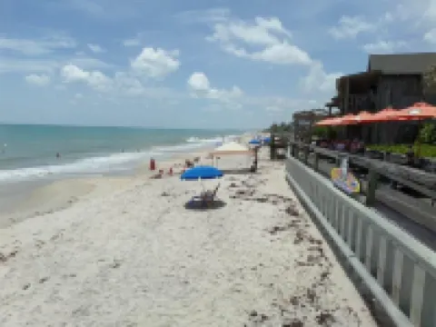 Island Living, Within Walking Distance To Beach Restaurants Shops Parks Marina