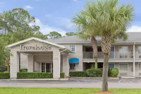 Travelodge Suites by Wyndham MacClenny/I-10 Hotels in Macclenny