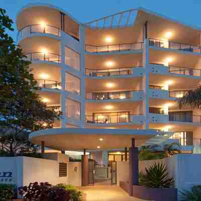 Meridian Alex Beach Apartments Hotel Exterior