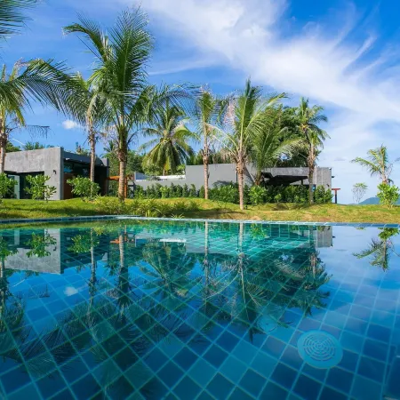 Seanery Beach Resort