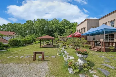 Yongin Dongubak Tourist Pension Hotels near Sigungsan
