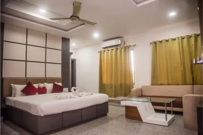 Hotel Sapphire Hotels in 1 No. Dulia