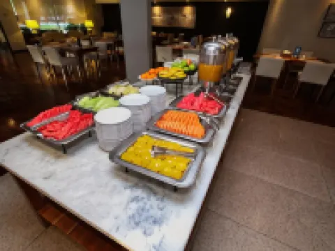 瓜拉尼亞松森酒店 亞鬆森酒店