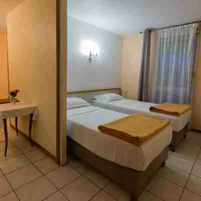 La rocade Rooms