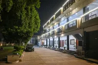 The Kedar Resort Hotels in Isapur Khadar
