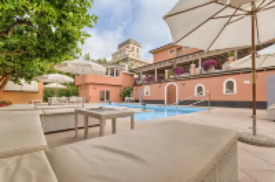 ホテル モンテ ローザ