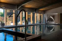 Cbh Hatherley Manor Hotel - Kolam Renang
