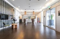B&B Hotel Lully 3 Lakes Hotel a Payerne