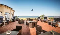 Strandhotel Gerken فنادق في Carolinensiel