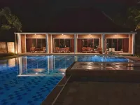 The Nalaya Hotel & Resto - Pools