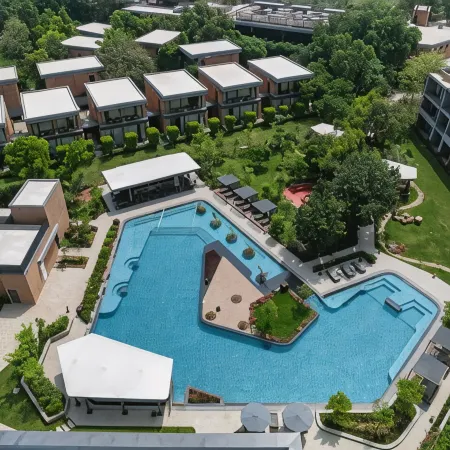 Taj Damdama Lake Resort & Spa, Gurugram