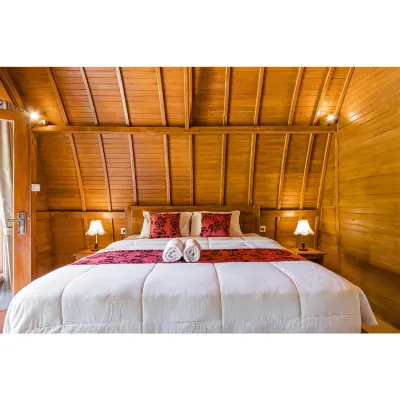 Klingking Mesari Villa & Spa クリンキン・ビーチ周辺のホテル