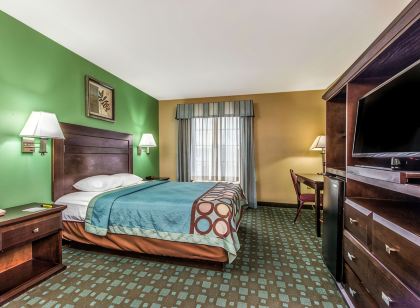 슈퍼 8 바이 윈덤 레이크 찰스 설퍼