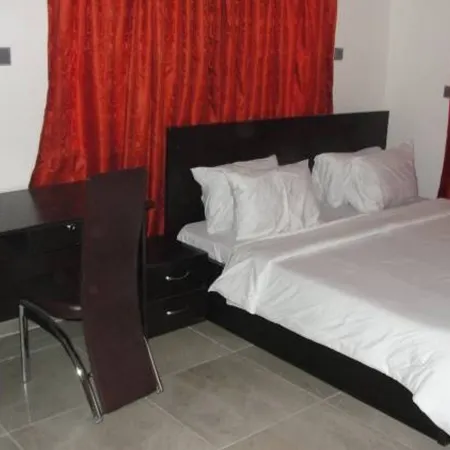 Blueseasons Hotel & Suites- Guest Room