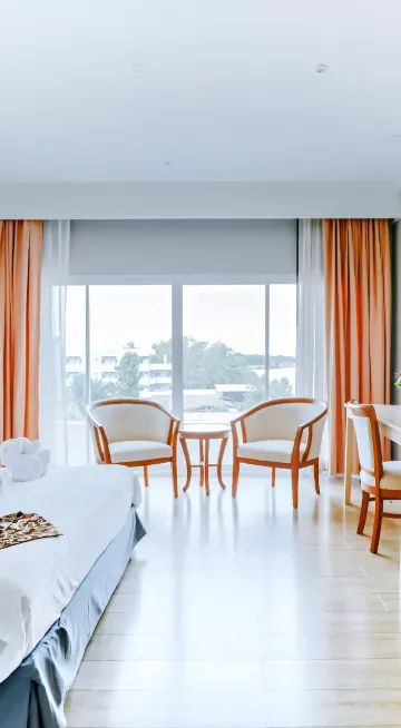 ห้องดีลักซ์ เตียงใหญ่ 1 เตียง