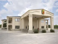 Super 8 by Wyndham San Antonio/Riverwalk Area Hotels in San Antonio