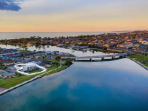 อัลเวอร์สโตน ริเวอร์เอ็ดจ์ อพาร์ทเมนท์ส โรงแรมในUlverstone