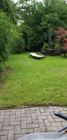 In the Dobbenviertel with garden 98 sqm 3 double rooms Отели рядом с достопримечательностью «University of Oldenburg»