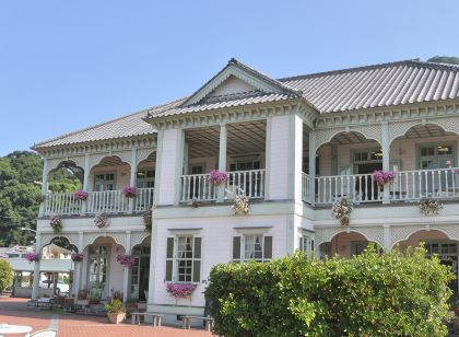 商務飯店三隅