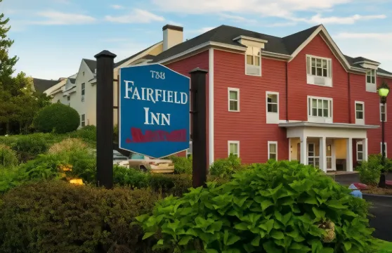 波士頓薩德伯裏萬楓酒店