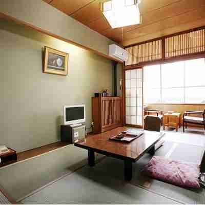 朱鷺の郷 佐渡しいざき温泉 ホテル ニュー桂 Rooms