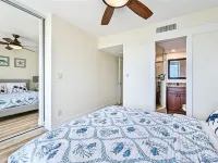 5 Minutes walking to white sand beach.