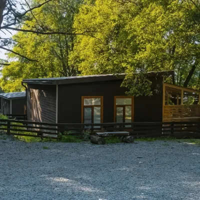 Guest Houses  호텔