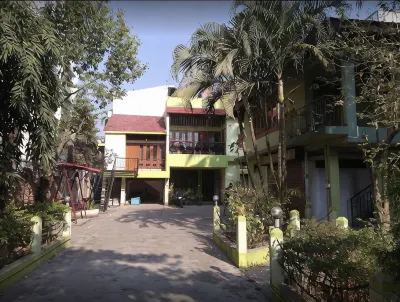 Tusti Greens Guest House,Guwahati  호텔