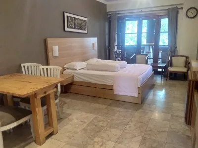 Lippo Condominium Carita Beach by Perdi Hotel a Sukajadi