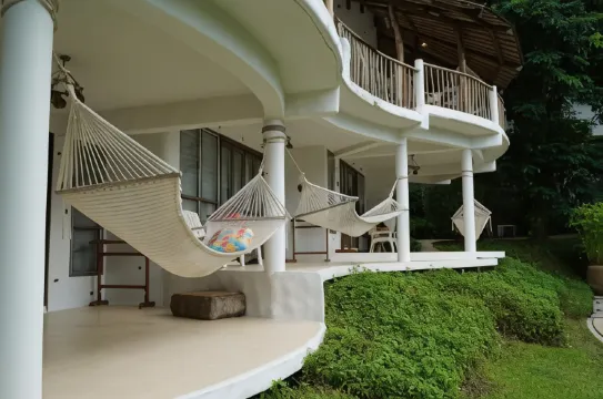 ห้องดับเบิล วิวสระว่ายน้ำโลตัส