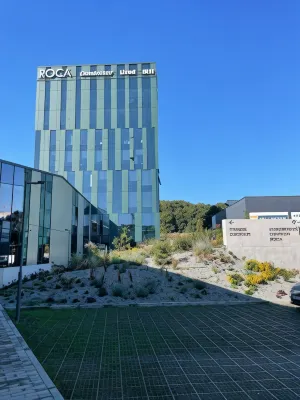 Kongres Hotel Roca فنادق في 