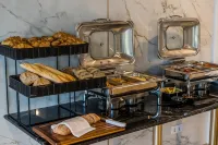 Hotel Aventus - Breakfast