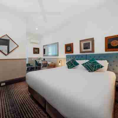Cremorne Point Manor Rooms