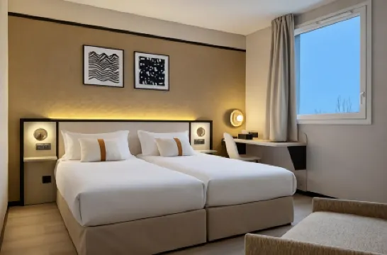 布里特酒店聖梅昂勒格朗恩布羅塞利安德