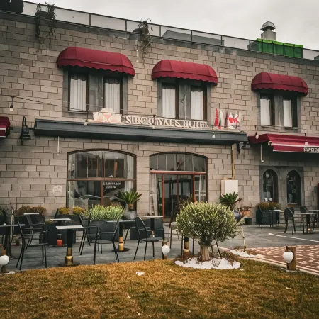 Sur Royal's Hotel