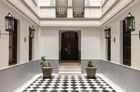 Pau Claris Colectia住宿